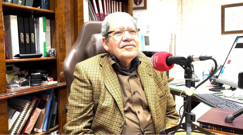 محمد همام فكري يبرز جهود مركز حسن بن محمد للدراسات التاريخية عبر إذاعة مونتي كارلو الدولية